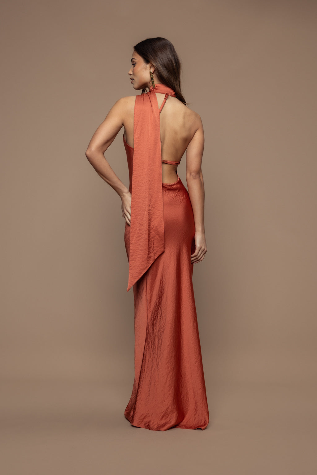 Robe écharpe allure terracotta